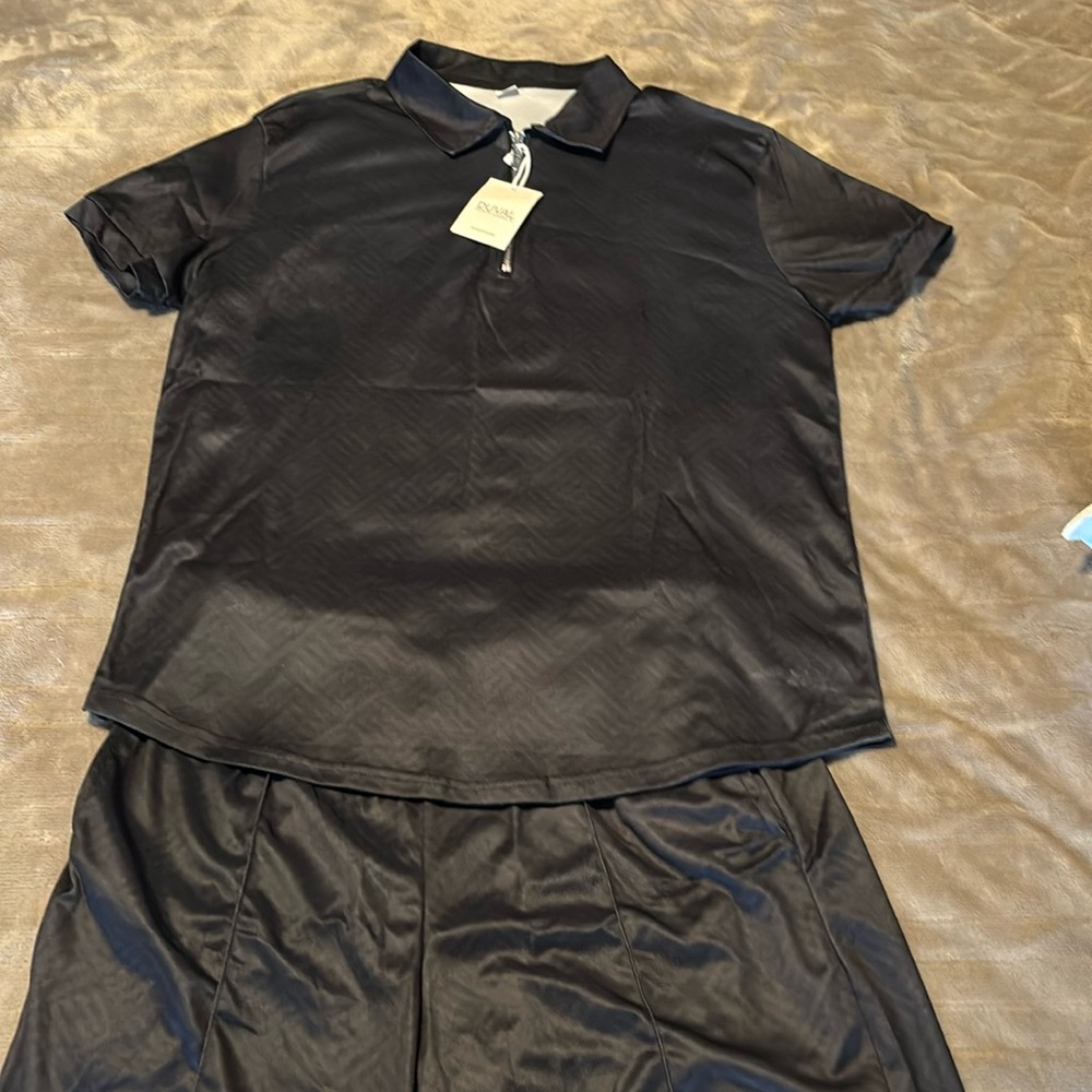 Men’s Sz L Polo Suit set by Duval North America NWT